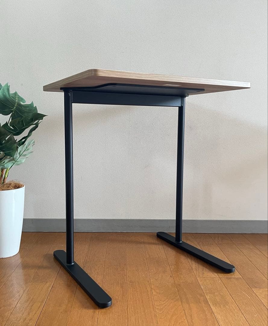 コクヨ サイドテーブル 8.8万 デスク シンプルモダン グッドデザイン賞