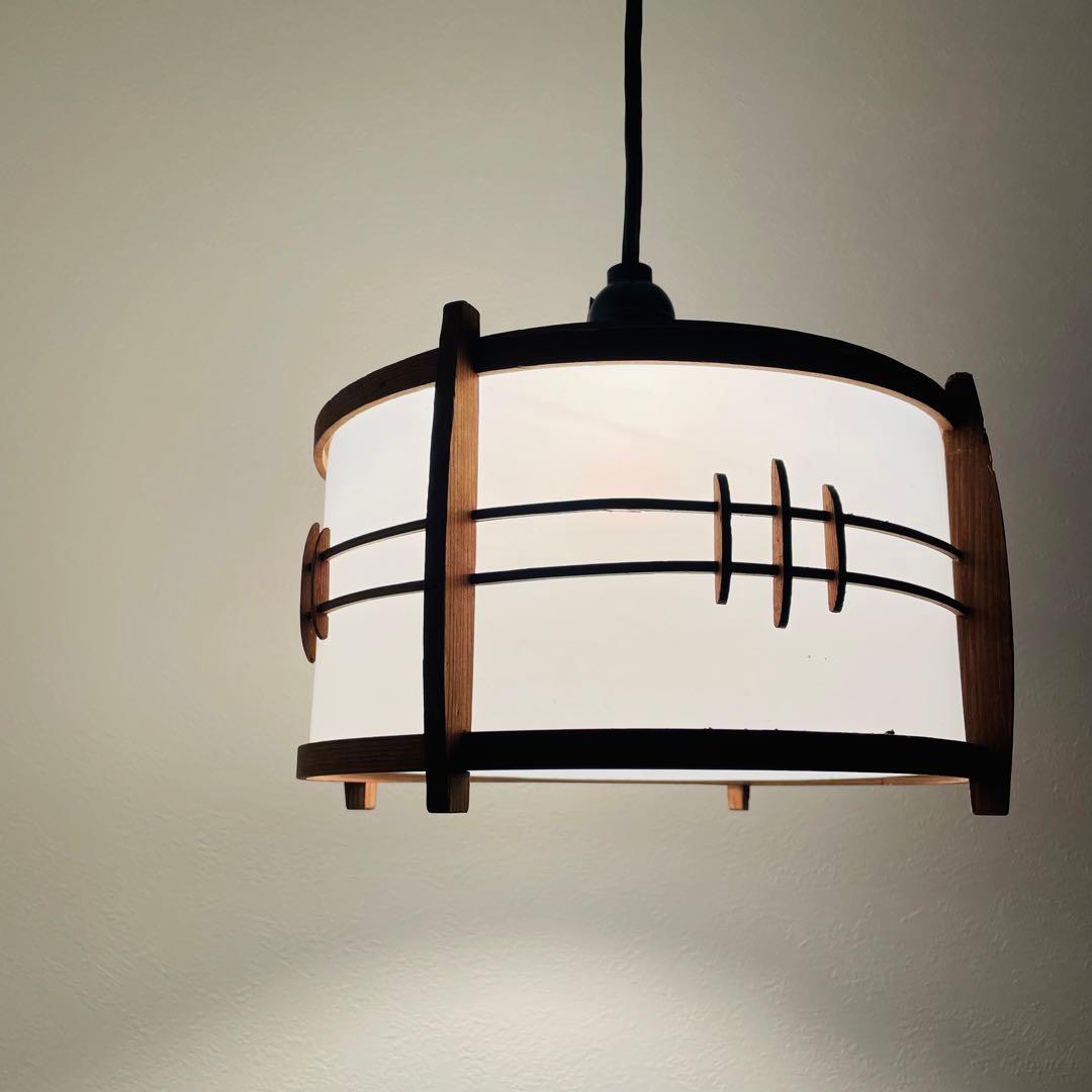 昭和レトロ 中ぶり 乳白ガラス 木枠 天井照明 電傘 電笠 2 - メルカリ