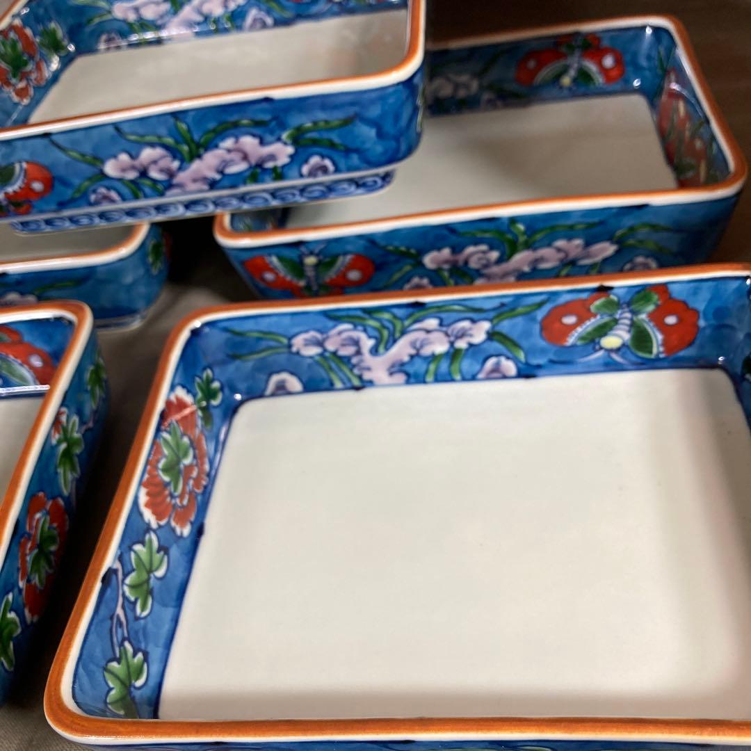 源右衛門】古伊万里の伝統日本の銘窯源右衛門作染錦古代花蝶図角鉢揃