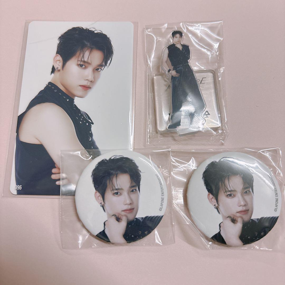 INI XQUARE カプセルトイ 木村柾哉 ラバーバンド ミニうちわ 缶バッジ