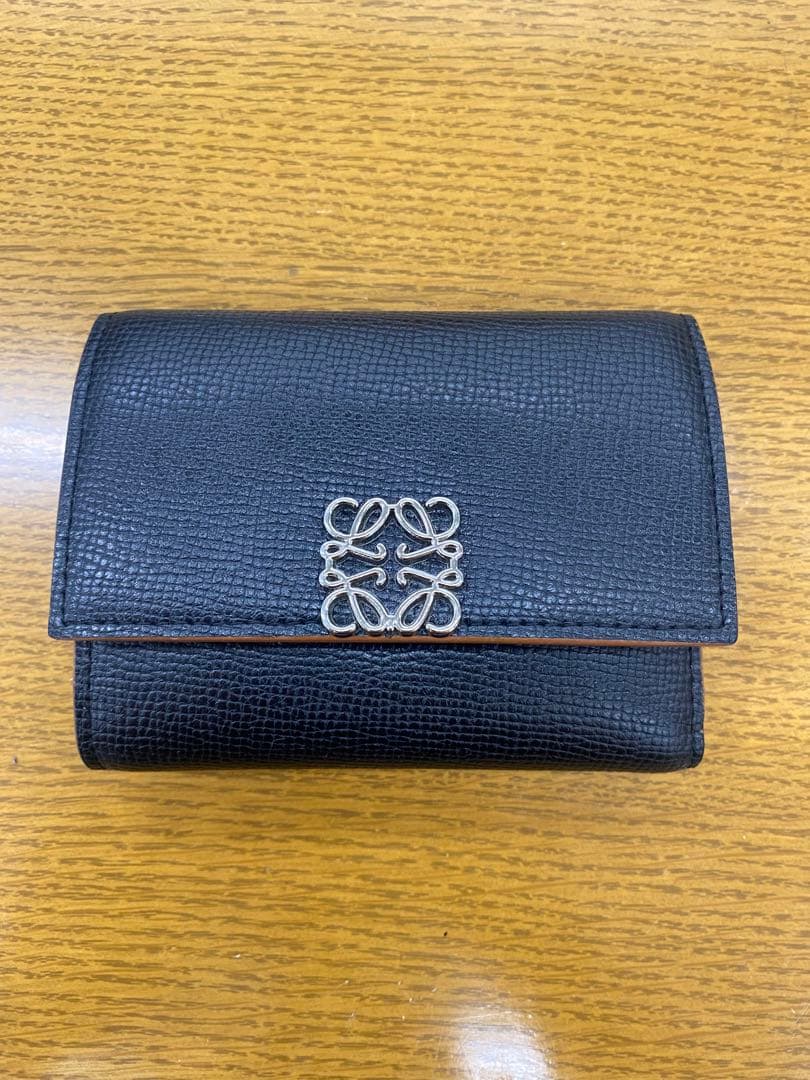 ロエベ 三つ折り財布 Loewe ブラック レザー ミニ財布 LOEWE ロエ
