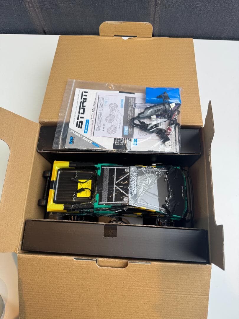 ラジコンカー ワイヤレスリモコンカー 40km ラジコンオフロード 技術認証