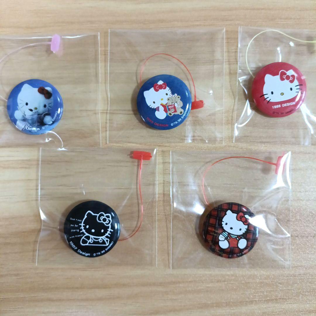サンリオ ショップノベルティ缶バッジ25個 ハローキティ