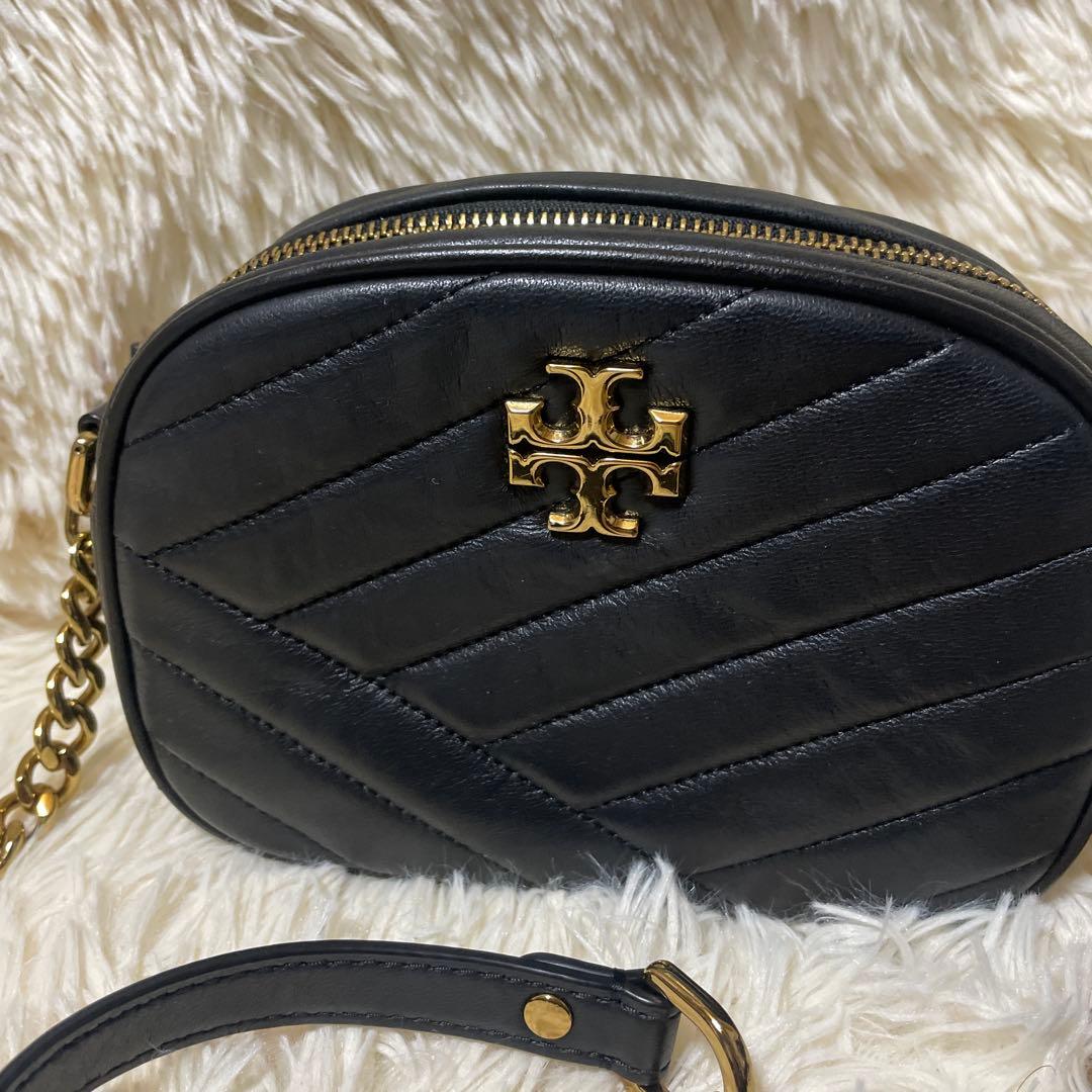 ✨TORY BURCH✨チェーンショルダー　キラ　シェブロン　キルティング