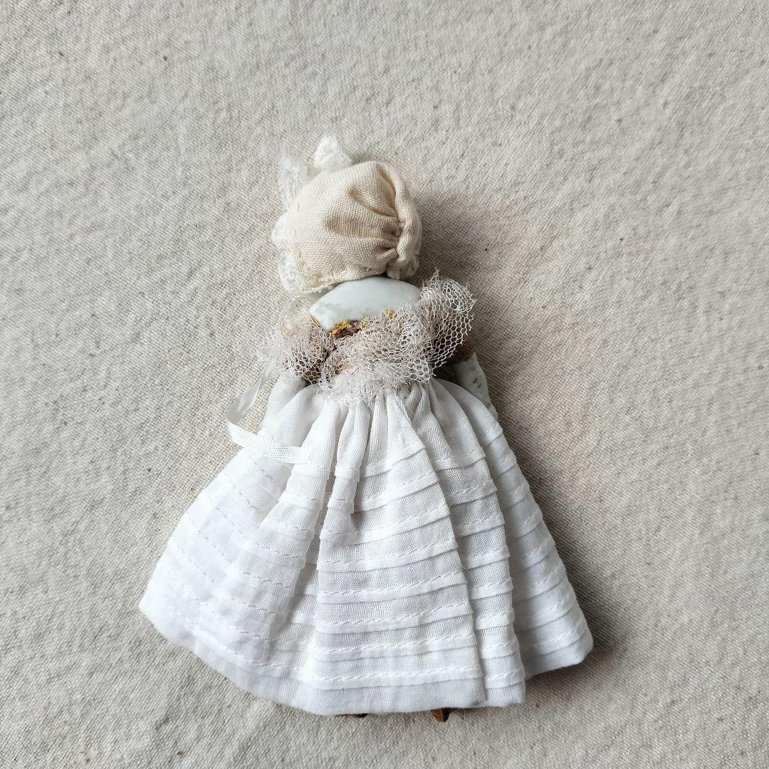 チャイナベッドドール ビスクドール