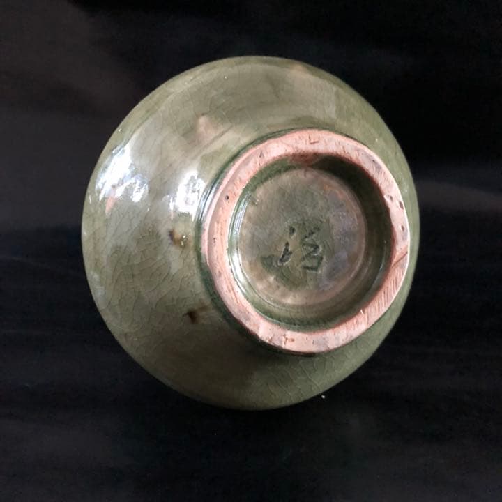 古美術◼️蔵からかなり美しい曲線の緑色の壺、壷、花瓶が出