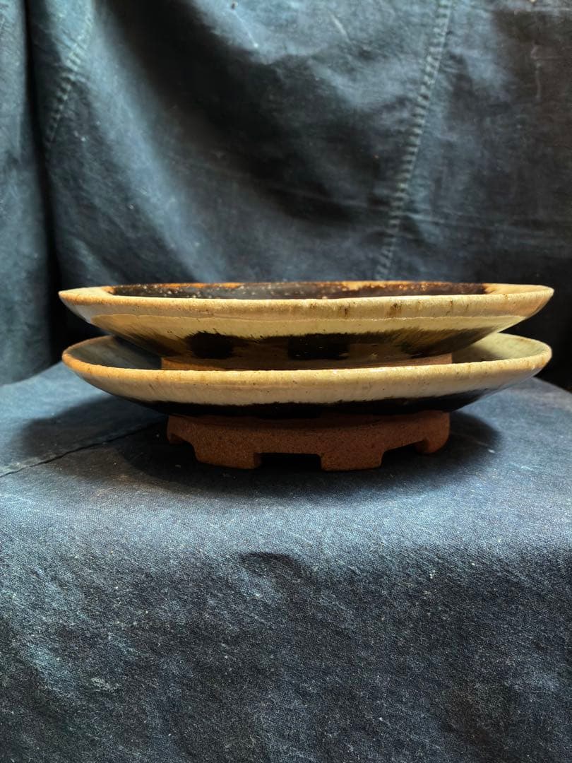 岩谷窯　山本教行　皿2枚　直径24センチ×高さ4.8センチ