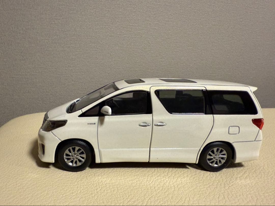 （非売品）トヨタ　アルファード20系　ミニカー