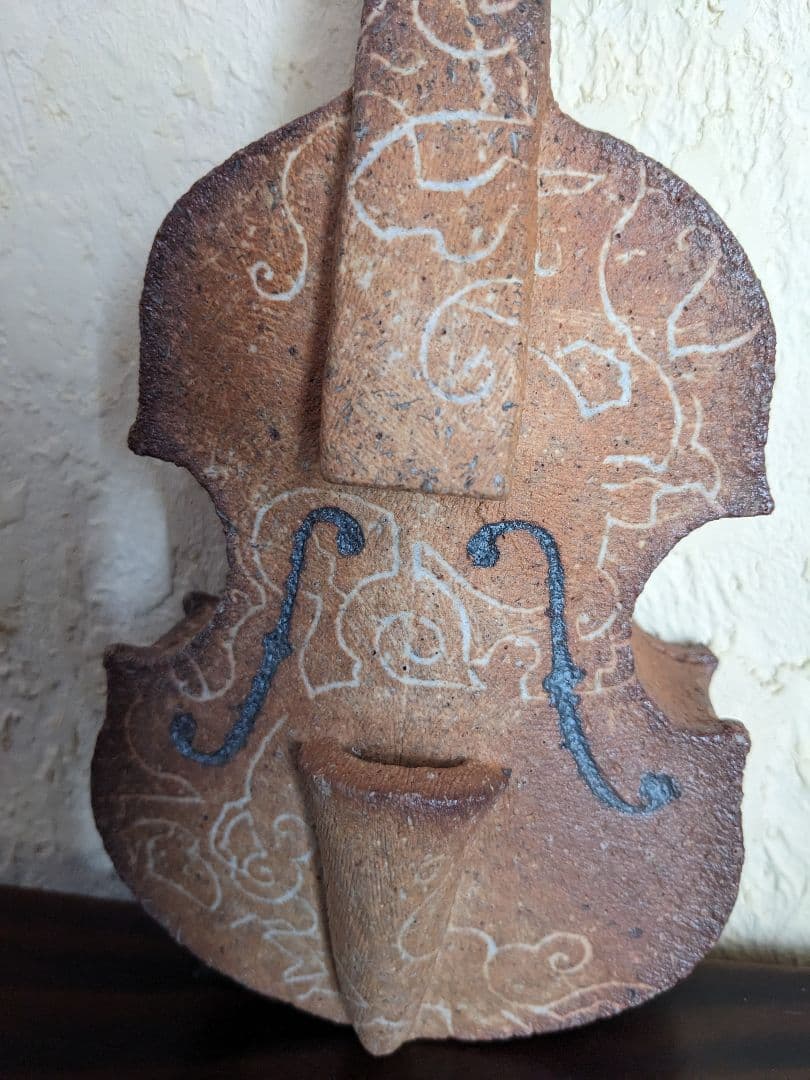 肥後博己　オブジェ　花器　陶　バイオリン