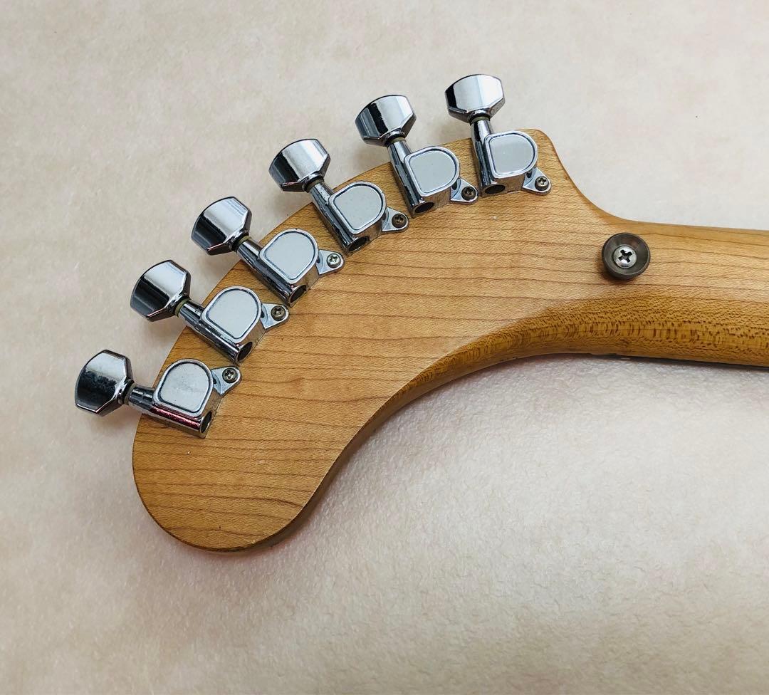 最終値下!【美品】ZO-3 ピンク アンプ内蔵ミニギター ヘッドフォン端子付