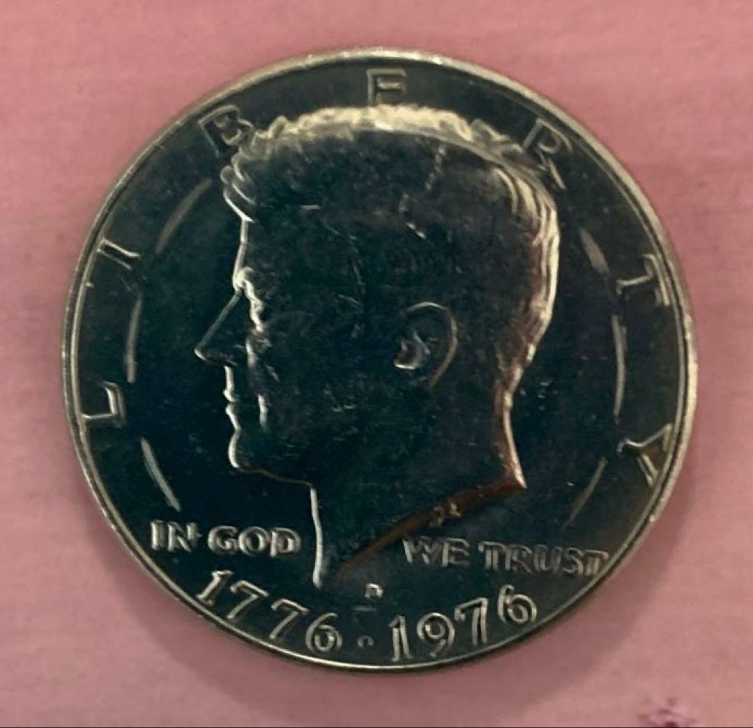 アメリカ ハーフダラー 1976年 アメリカ 200周年記念 - メルカリ