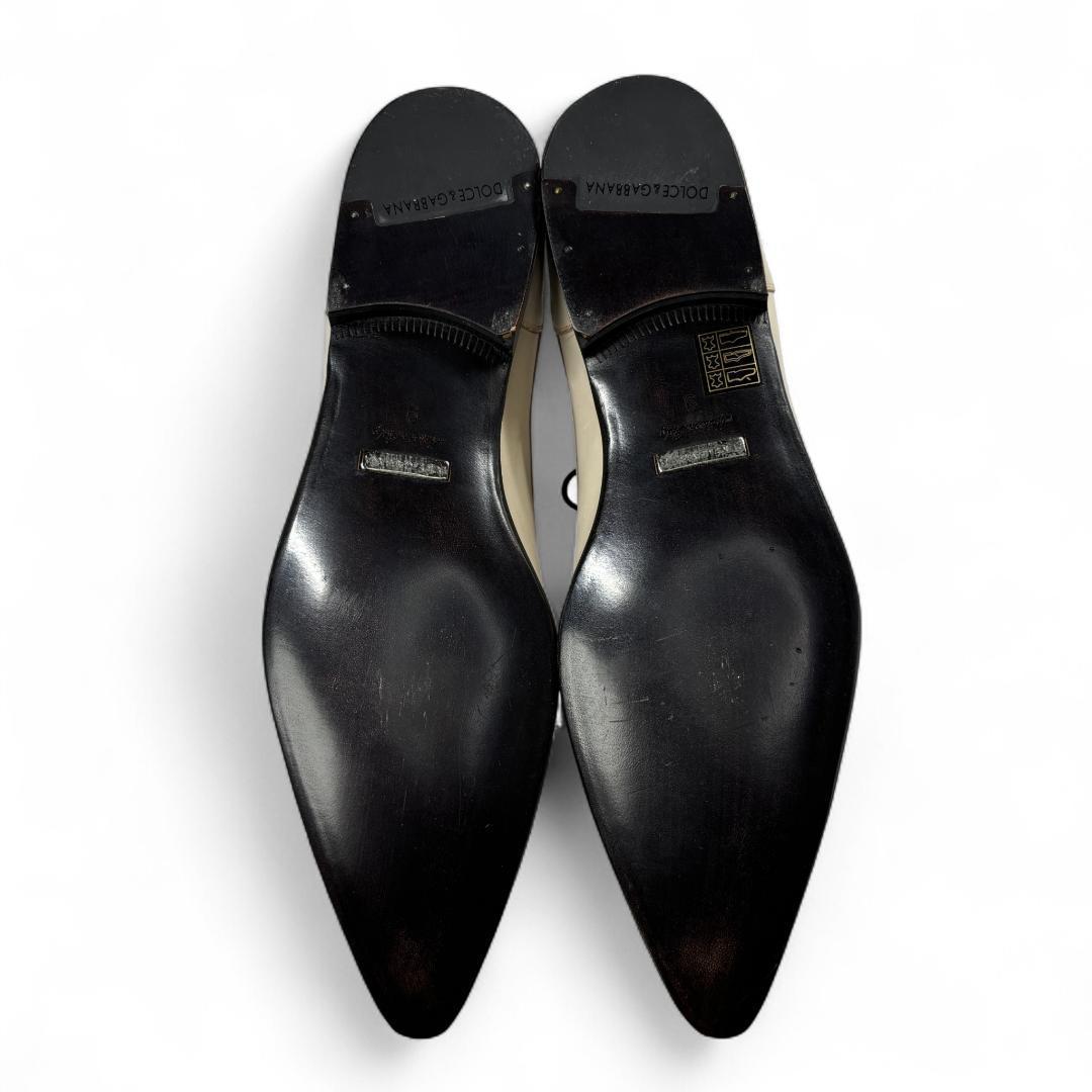 ほぼ新品 ドルガバ ロングノーズ プレーントゥ アイボリー 27.5cm