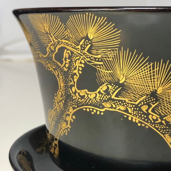 木製漆器沈金松双鶴皿付き盃洗