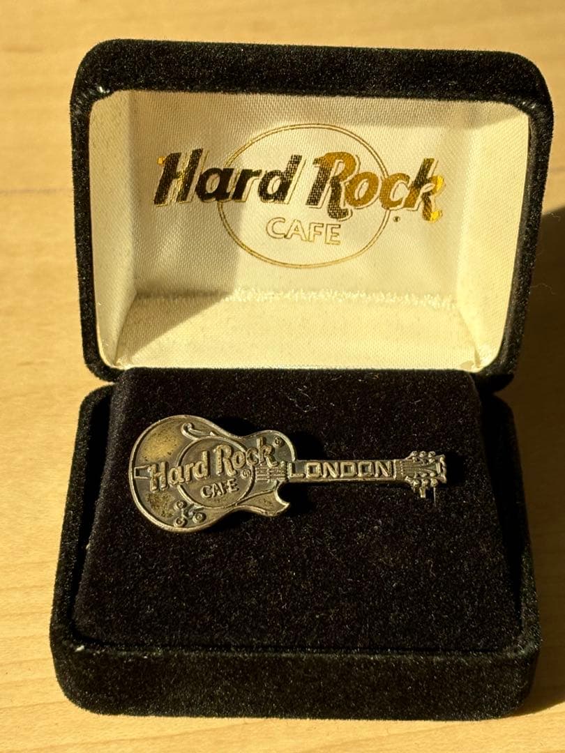 Hard Rock Cafe ギターピンバッジ ロンドン
