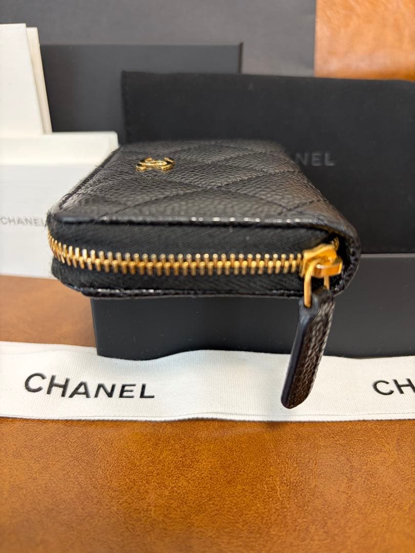 CHANEL ブラックレザー パース ゴールド