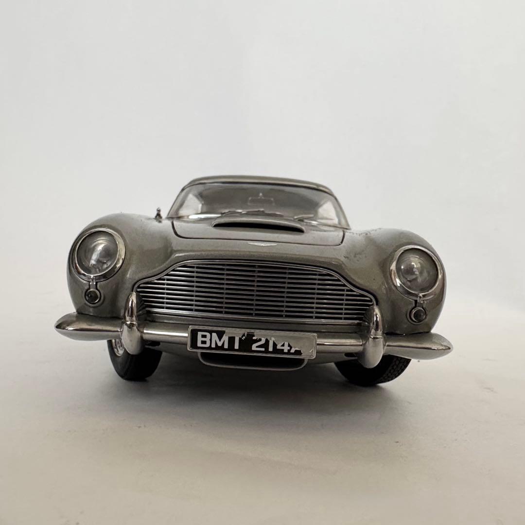 【希少】AUTOart アストンマーチンDB5 ジェームス・ボンド・コレクション