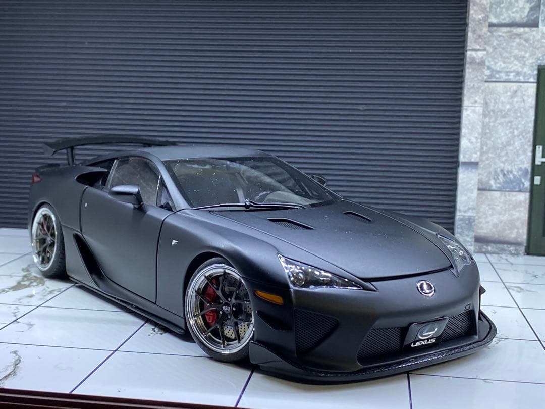 AUTOart Signature 1/18 LEXUSレクサスLFA カスタム