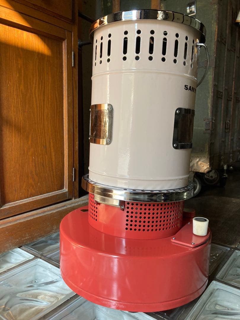 SANYOサンヨー石油ストーブ ビンテージストーブ昭和レトロ