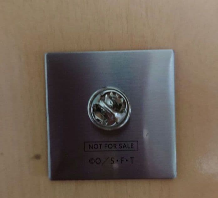 ☆非売品 送料込み☆ONE PIECE名場面PINSコンプリートメモリアルブック