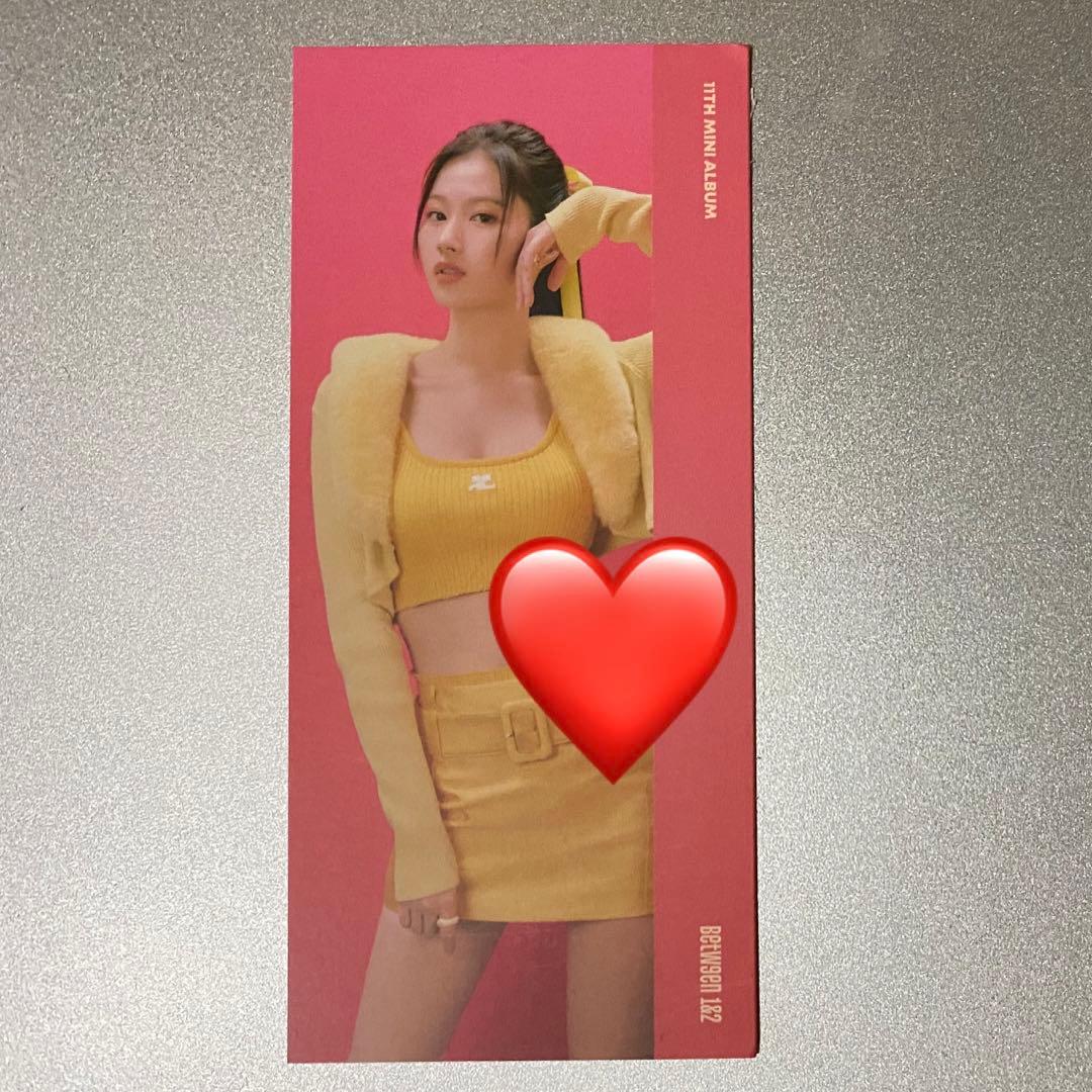 TWICE 直筆サイン入り ブックマーク サナ - メルカリ