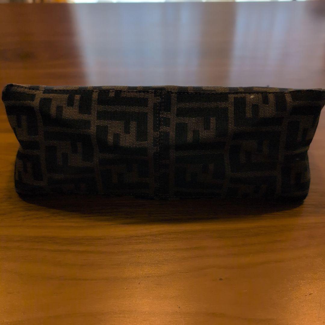 FENDI フェンディ ズッキーノ ワンショルダーバッグ