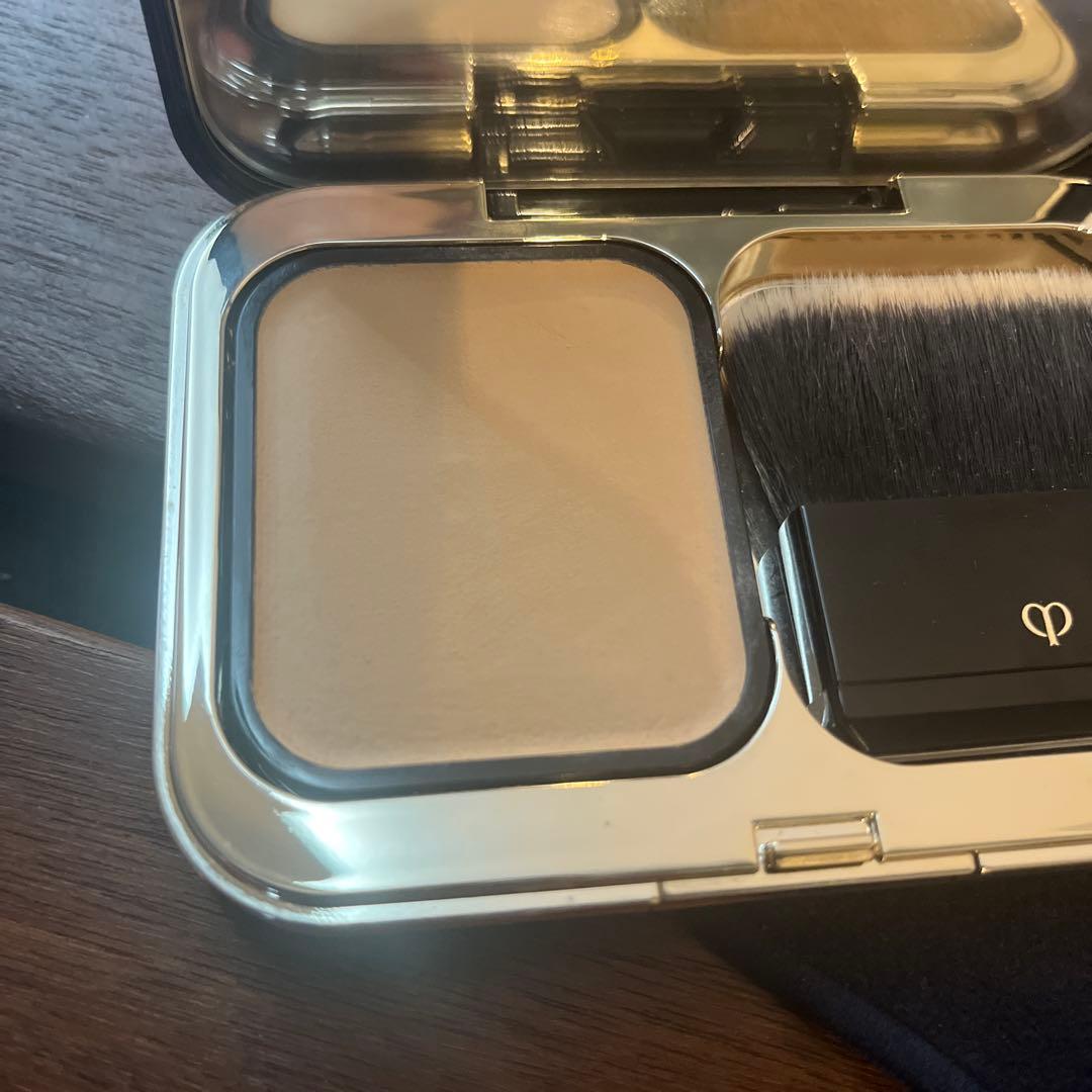 クレ・ド・ポーポーテ　タンプードルエクラII オークル00