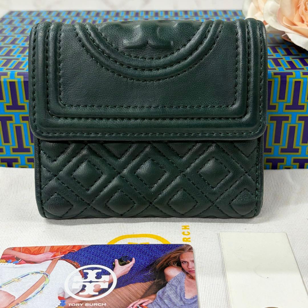 新品同様‼️ 現行 トリーバーチ 財布 三つ折り 折り財布 キルティング