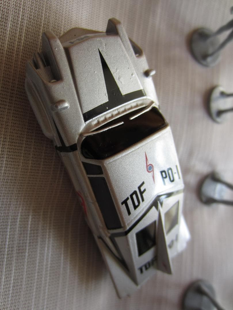 円谷特車３台セット／TDF ポインター、MATビハイクル、GUTSシャーロック