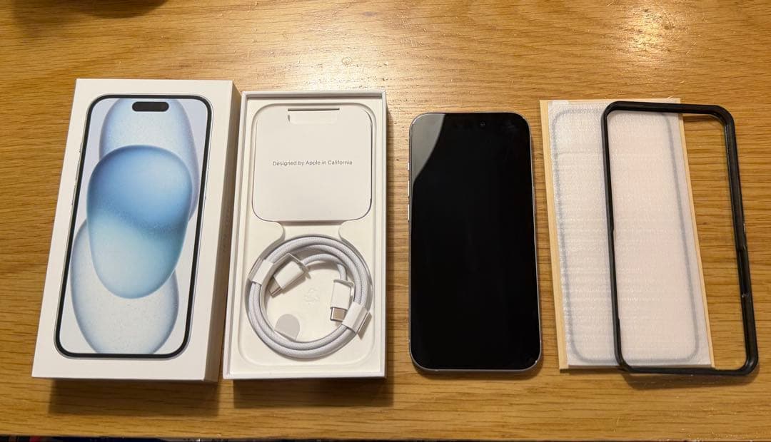 Apple iPhone 15 256gb 本体 (ジャンク品)