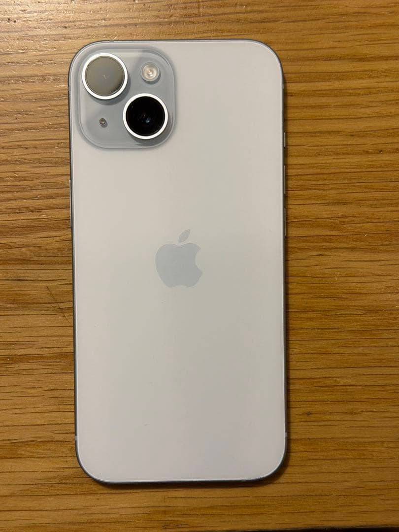 Apple iPhone 15 256gb 本体 (ジャンク品)