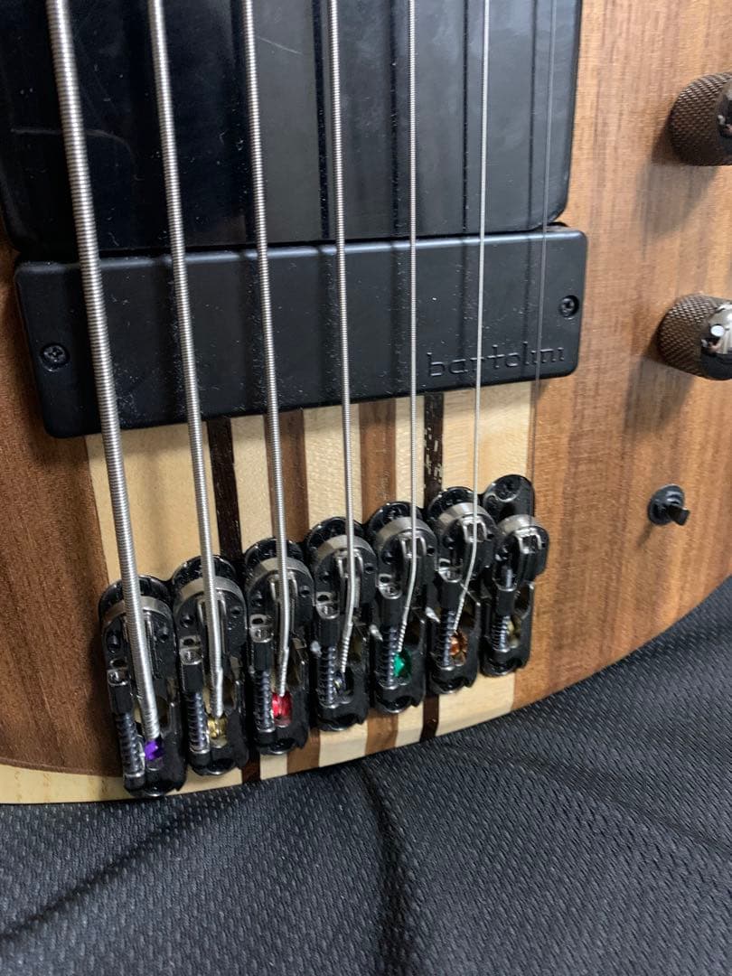 アイバニーズ 7弦ベース［フィンガーランプ．フレットラップ付き］