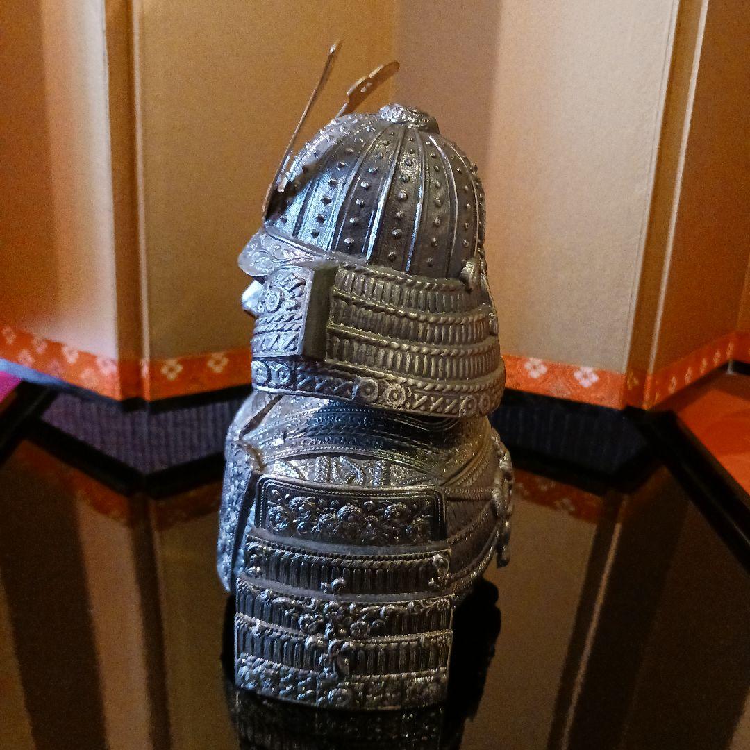 ニッカウイスキー G&G兜 甲冑 鎧 戦国武将 金属製 ボトルカバー - メルカリ