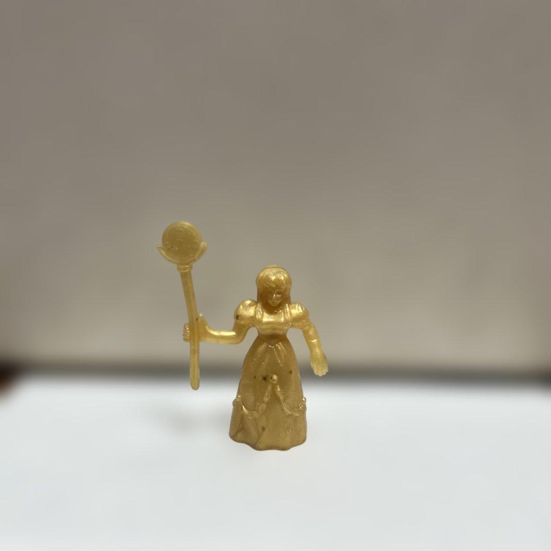 聖闘士星矢　ガシャポン　城戸沙織　当時物