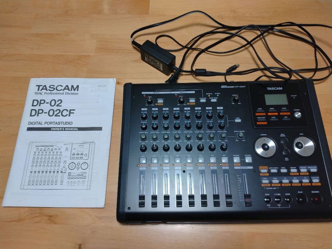 TASCAM DP-02CF マルチトラックレコーダー DP-02CF | DIGITAL PORTASTUDIO 8トラックCFカード MTR | TASCAM(日本)