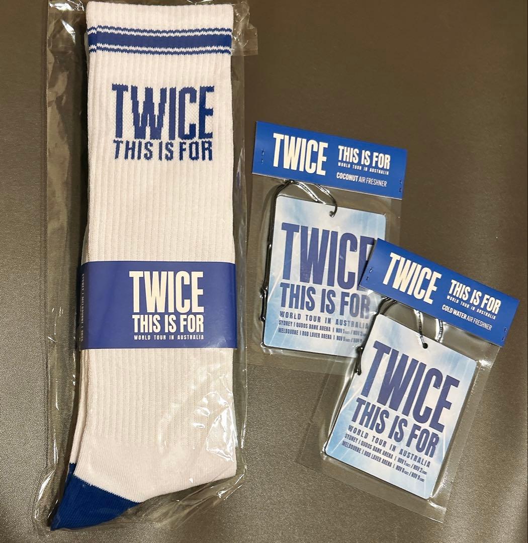 TWICE THIS IS FOR WORLD TOUR メルボルン VIP特典 - メルカリ