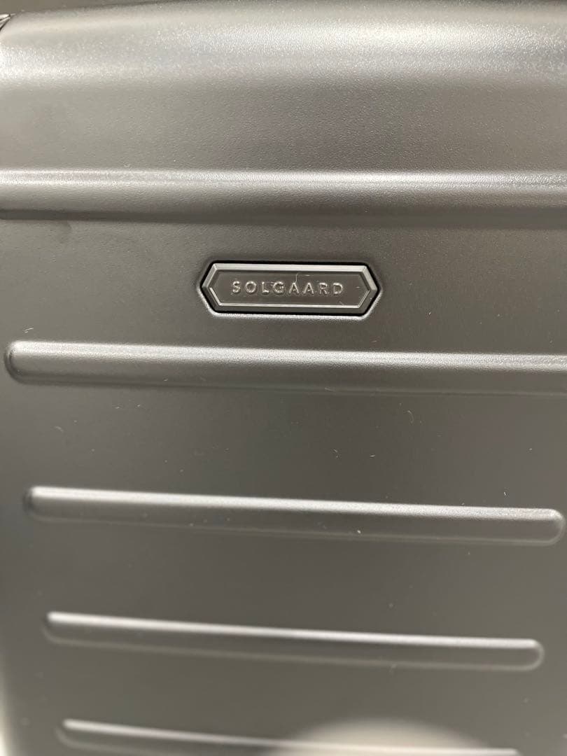 SOLGAARD ブラックキャリーケース 1912 0.7 Carry-on Closet