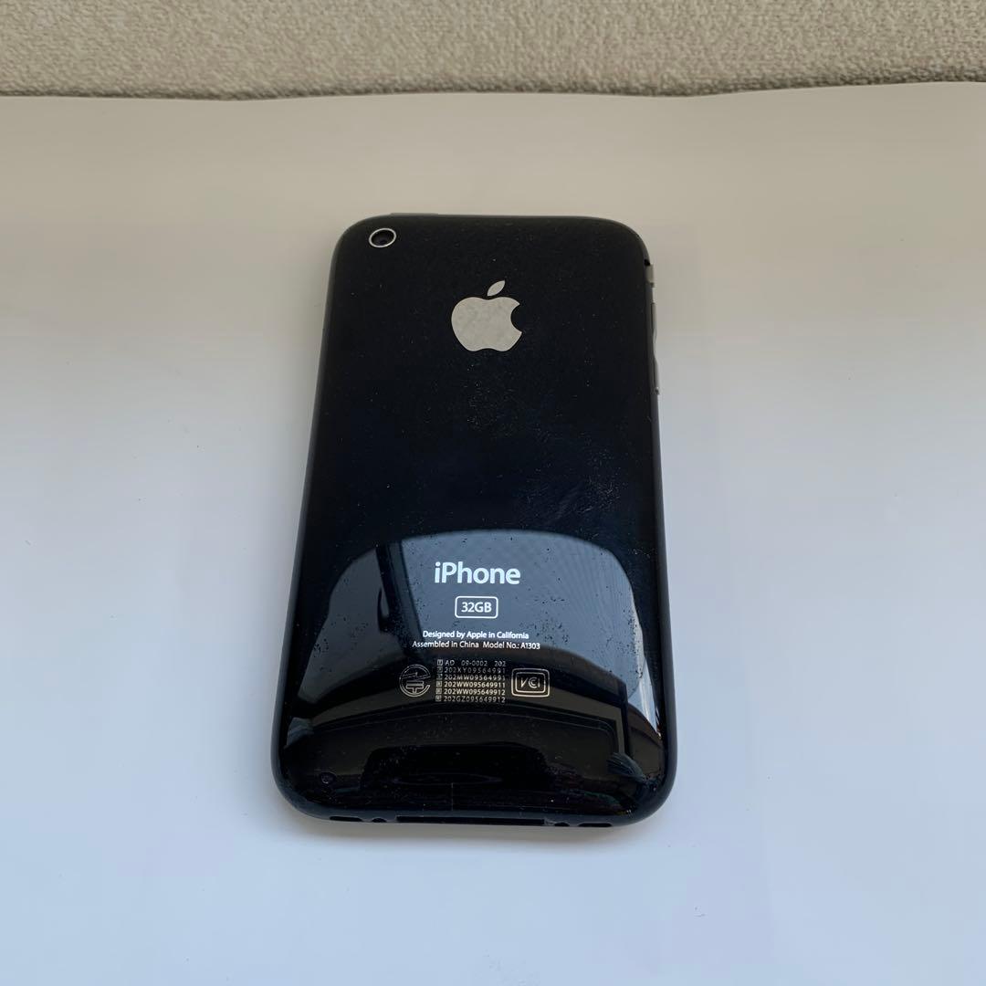 Apple iPhone 3GS 32GB ブラック - メルカリ