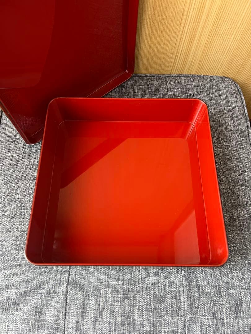 漆器重箱 3層 ❣️花柄 黒金　おせち　お正月　イベント　パーティ〜❣️ お菓子　和