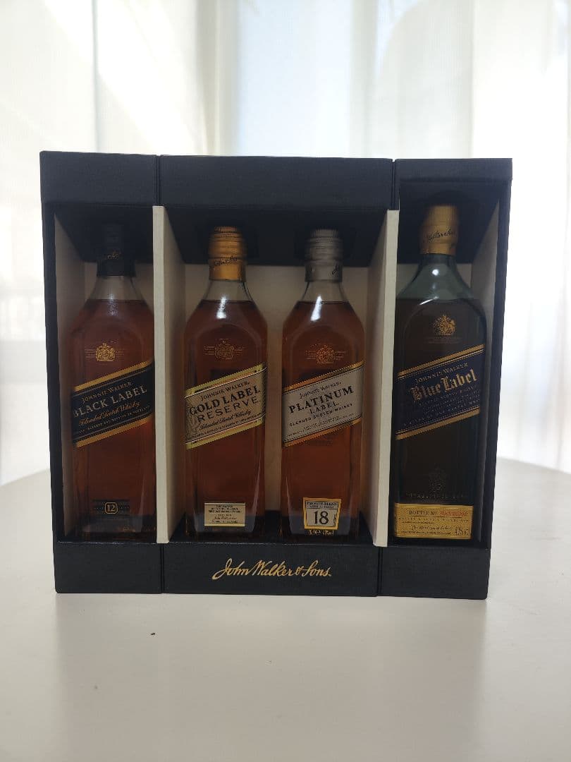 ジョニーウォーカー ザコレクション 200ml 4本セット 未使用 - メルカリ