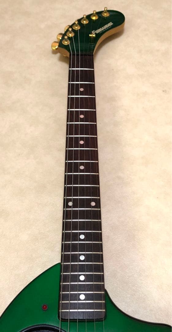 美品】ZO-3 芸達者 グリーン アンプ内蔵ミニギター 専用ケース付 ぞう