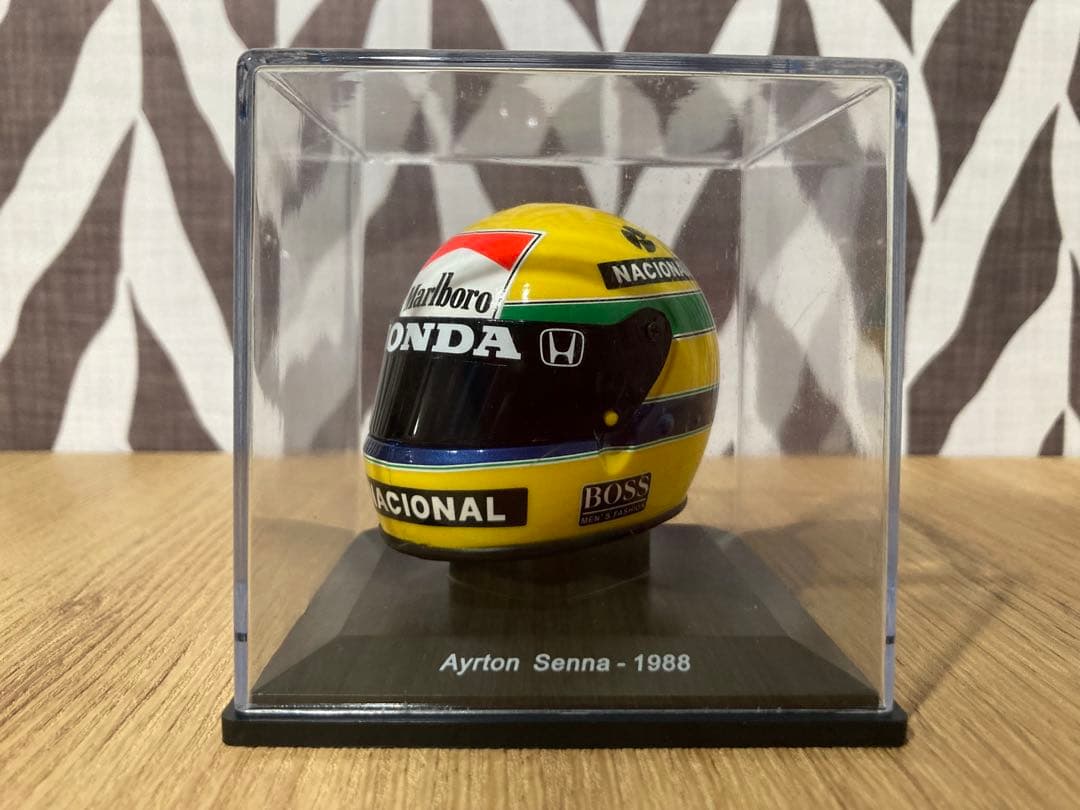 超激レア マルボロ仕様 アシェット 1/5 セナ ヘルメットコレクション