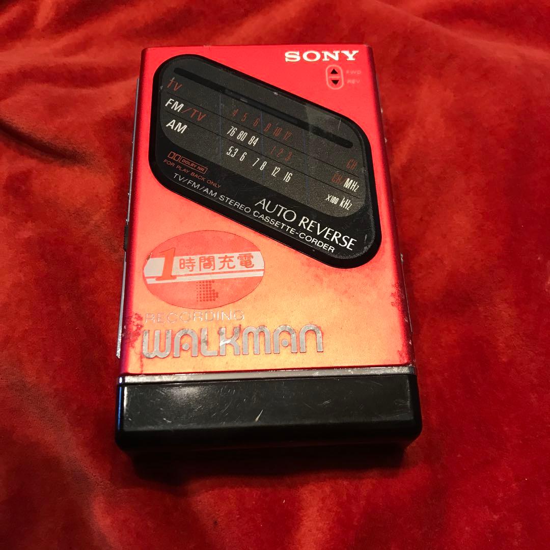レトロ◎SONY ウォークマン WM-F203 レッド | Shop at Mercari from