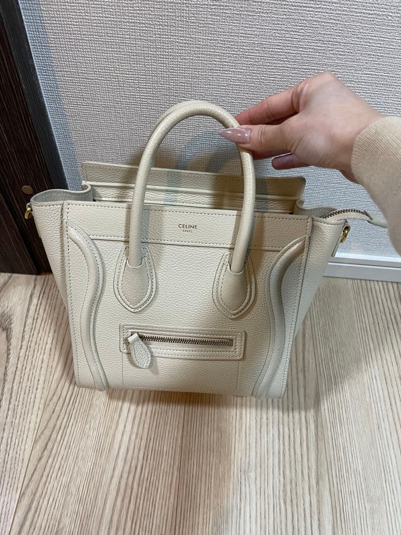 美品！！　CELINE ホワイト ラゲージナノ 189243DRU セリーヌ