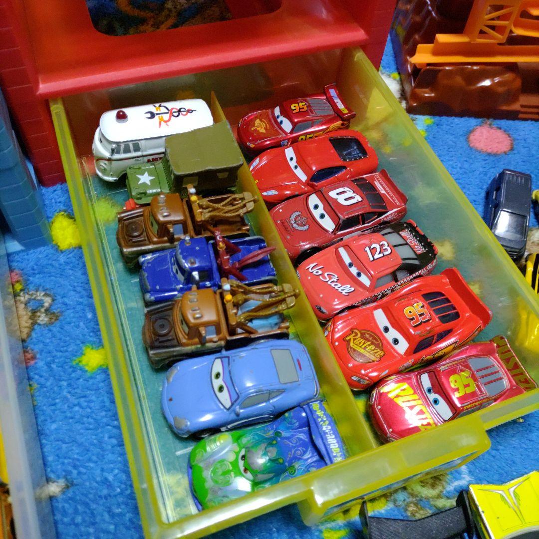 トミカ　カーズ　プレーンズ　セット