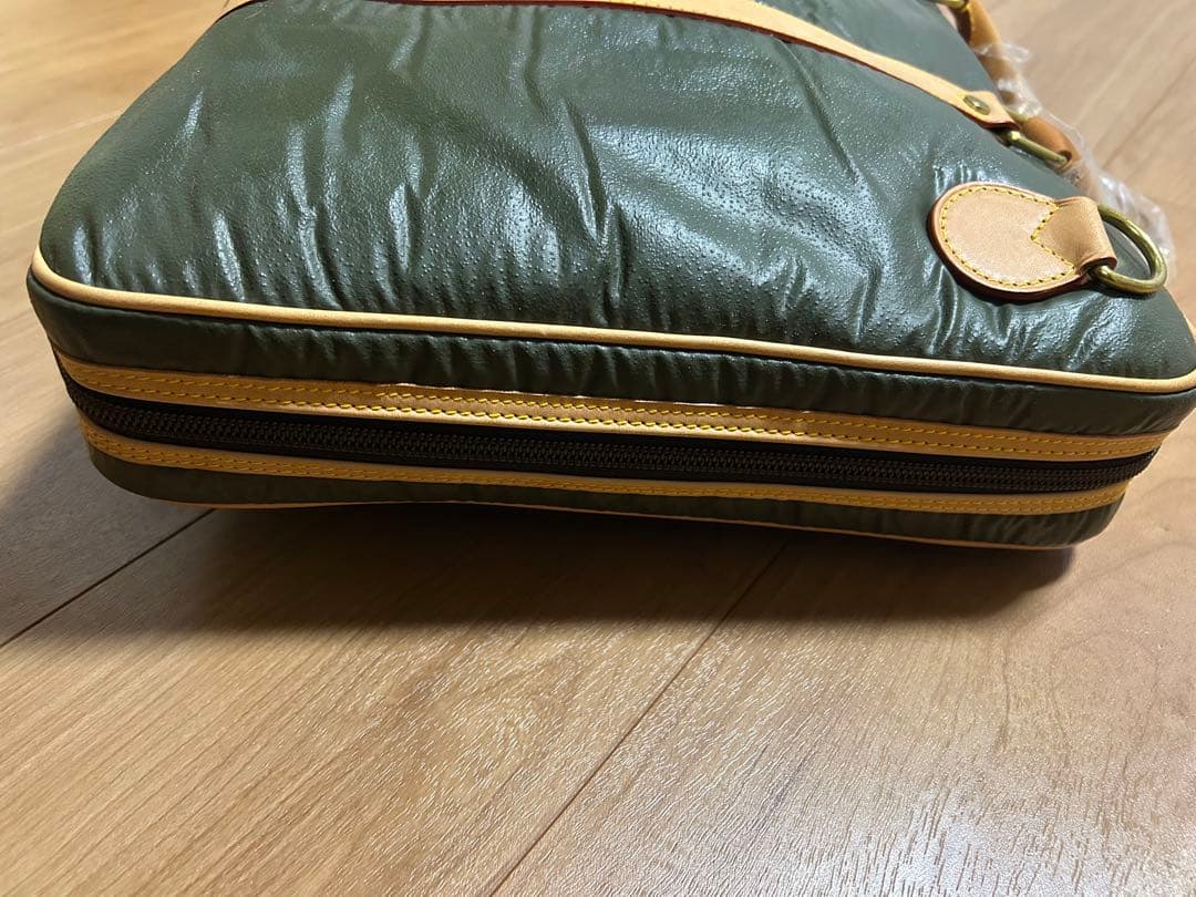 訳あり！！HUNTING WORLD グリーン ビジネスバッグ SPORTING