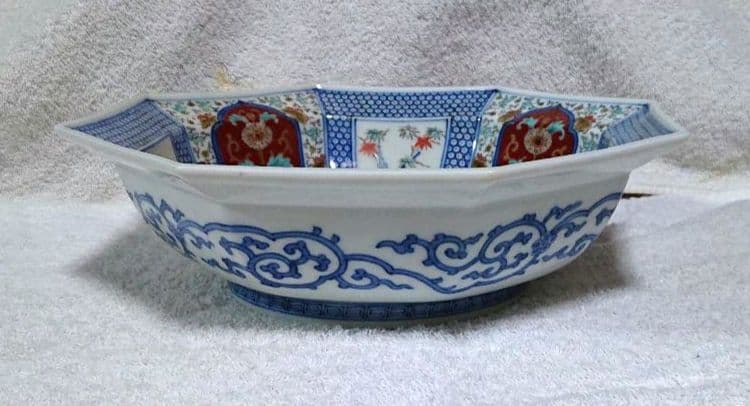 十二代柿右衛門八角形の青赤花柄鉢A415 - メルカリ