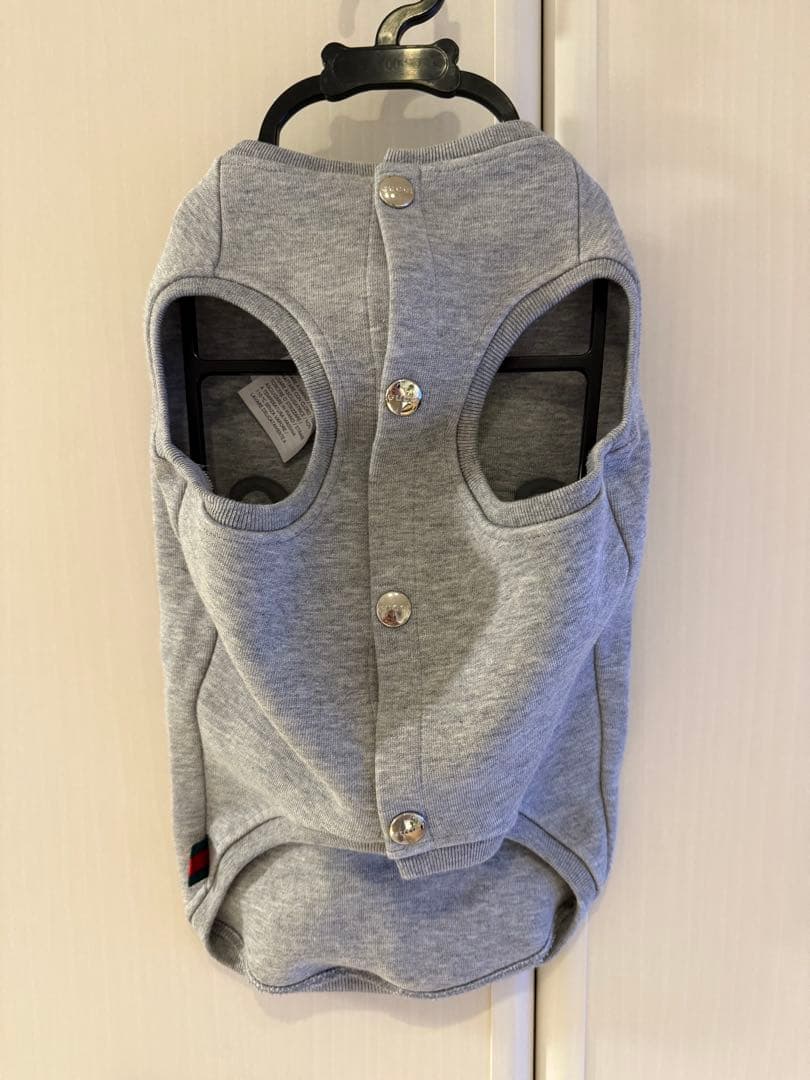 GUCCI エンボス コットン ペット スウェットシャツ エンボスロゴ ロゴ