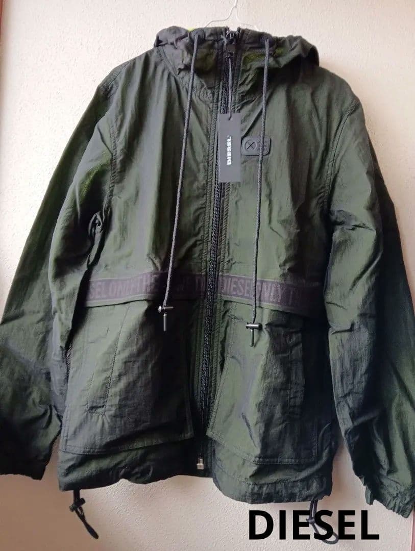 DIESEL オリーブグリーン ナイロンジャケット 新品 S(日本M)