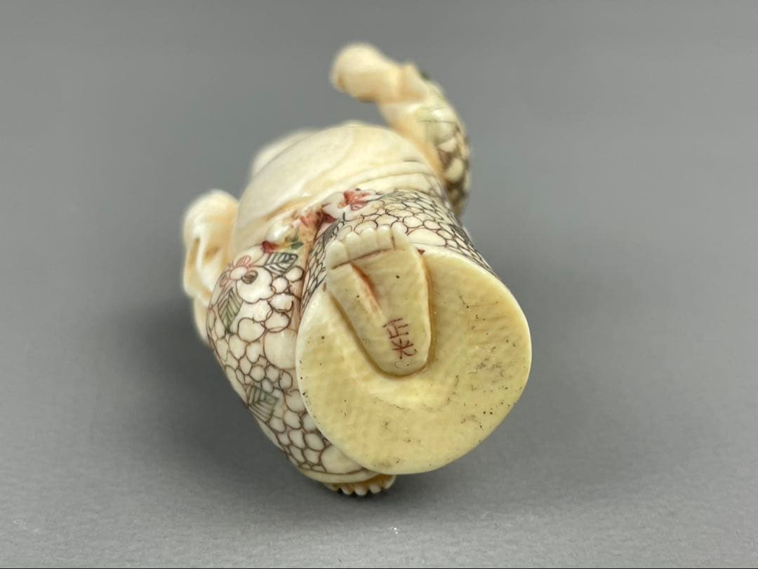 時代根付 極上細密彫り白材 マンモス牙製 作家物 天然素材 在銘 正光