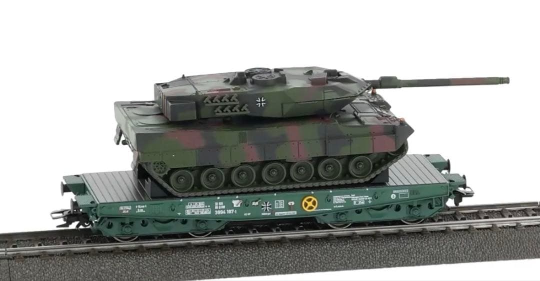 わんだほい様専用 新品 メルクリン ドイツ軍 レオパルド 2A6 戦車 運搬